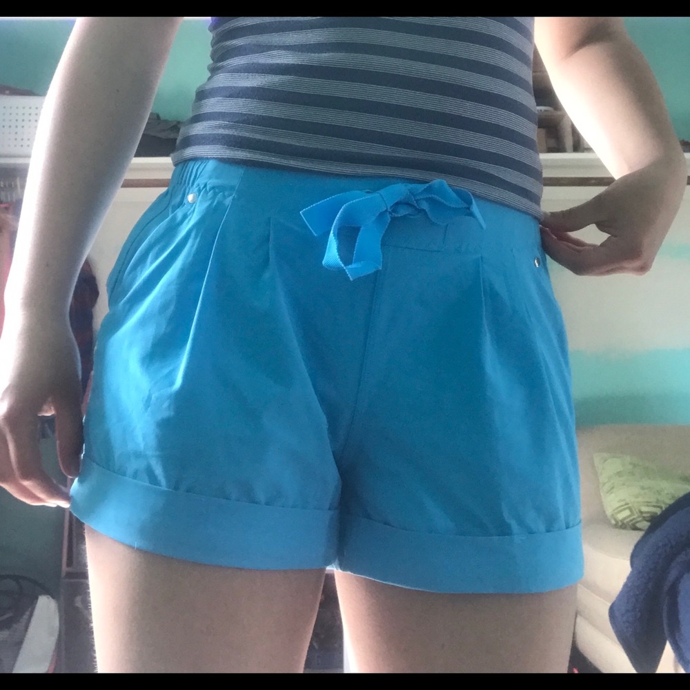 Lululemon Spring Break Away Shorts Blue